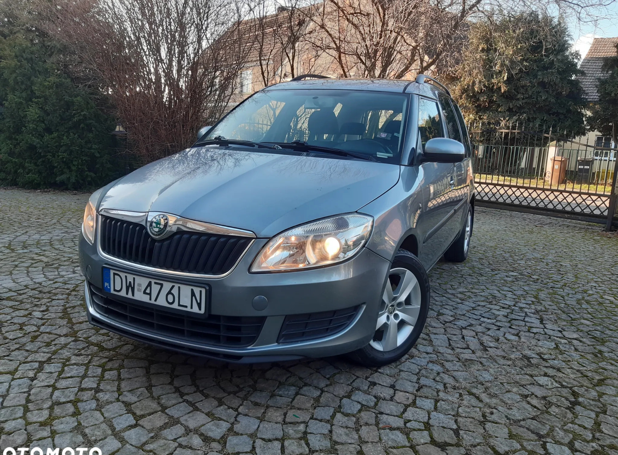 Skoda Roomster cena 17800 przebieg: 199000, rok produkcji 2011 z Paczków małe 497